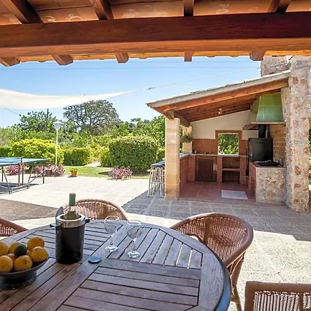 Villa Sleeps 6 Pool Air Con Wifi