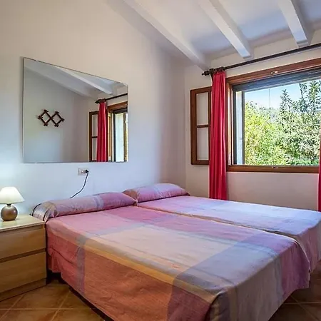 Sleeps 6 Pool Air Con Wifi